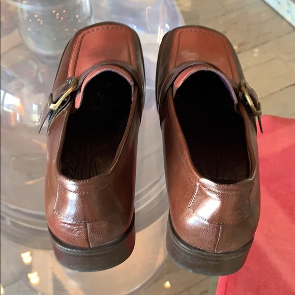 Beautiful Leather Shoes made in Italy by ViC|MATiĒ - Picture 3 of 8